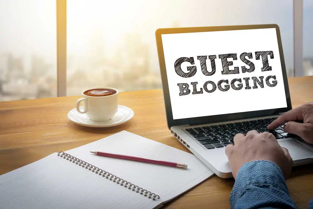 Guest Post là hình thức bạn viết bài và đăng tải trên một website hoặc blog khác