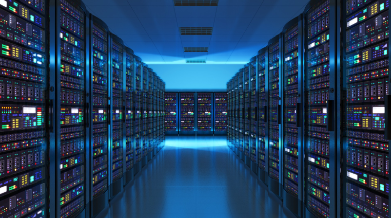 Server (máy chủ) là một hệ thống máy tính chuyên dụng